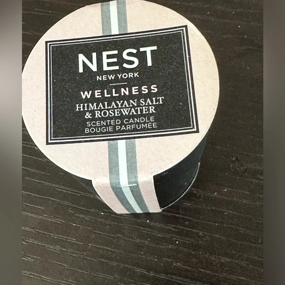 Nest Mini Candles Himalayan Salt & Rosewater .